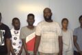 Des membres présumés du réseau après leur interpellation. © Capture d’écran /Gabon24