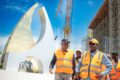 Edgard Moukoumbi sur le chantier de l'esplanade Georges Damas Aleka. © D.R.