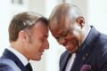 Emmanuel Macron et Brice Clotaire Oligui Nguema, lors du 19e Sommet de la Francophonie, à Villers-Cotterêts, le 4 octobre 2024. © Ludovic Marin/AFP