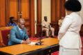 Brice Clotaire Oligui Nguema recevant les démissions, le 16 décembre 2025. © Communication présidentielle