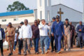 Le président Oligui Nguema sur les chantiers à Oyem. © Communication présidentielle