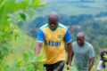 Le président Brice Clotaire Oligui Nguema en visite dans la zone du parc de la Lopé. © D.R.