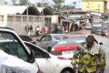 Vue d'une rue de Libreville plusieurs heures après la pluie. © Capture d’écran/Gabon24