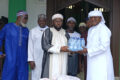 Le bienfaiteur Jean Fidèle Otandault aux côtés du Grand Imam de Port-Gentil, Mohamed Avissa Kamara. © GabonReview