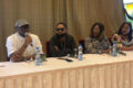 Les organisateurs et l’artiste lors de la conférence de presse, le 13 février 2026 à Akanda. © GabonReview