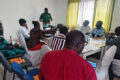 Les acteurs de la société civile réunis pour réviser les textes législatifs et réglementaires régissant les forêts communautaires au Gabon. © GabonReview