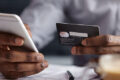 Les produits spécifiques du Mobile money ont tous brillé par leur amélioration. Les dépôts ont progressé de 6,7%, et les retraits de 10,9% au T3 2025. © D.R.