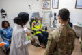 Un patient visité par la délégation américaine à l’hôpital de Bongolo. © D.R.