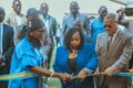La ministre d’État, ministre de l’Éducation nationale et de l’Instruction civique, Camélia Ntoutoume-Leclercq, inaugurant l’école de Lékolo II. © GabonReview