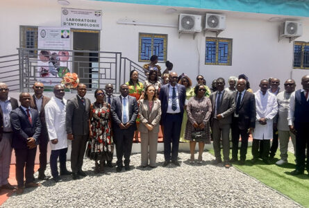 Photo de famille à l’issue de la cérémonie inaugurale, le 19 mars 2026, à Libreville. © GabonReview