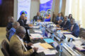 Les membres du Conseil d’administration de l’Aganor autour du président de cette instance, Epiphane Martial Yvon Ivanga, lors des travaux. © GabonReview