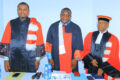 Le docteur Givens Ikapi Dieudonné (au centre) après sa présentation, le 11 avril 2026. © D.R.