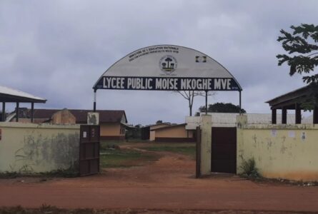 Le lycée Moïse Nkoghe Mvé de Mitzic est uniquement dédié àla composition du Bac dès cette année. © D.R.