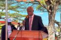 Le Maire de Libreville, Eugène Mba, s’adressant aux agents de la municipalité lors de la fête du Travail. © D.R.