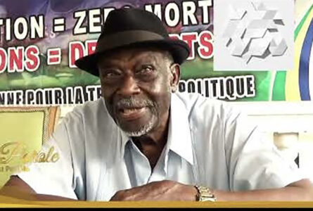 Eugène Revangue (1938-2026), instituteur devenu haut fonctionnaire, directeur général de la Fonction publique et militant du PGP, aura servi l'État gabonais pendant près d'un demi-siècle avant de s'imposer, jusqu'à ses derniers jours, comme l'une des voix les plus respectées du Conseil des sages et dignitaires