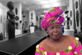‎Le Pr Honorine Ngou, présidente d'honneur du défilé de mode «Maman s'exprime autrement ». © GabonReview (montage)