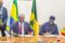 Michel Régis Onanga M. Ndiaye et son homologue sénégalais, Malick Ndiaye, lors de la signature du mémorandum d’entente. © D.R.