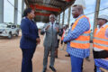 Le ministre de l'Industrie et de la Transformation locale en visite de chantiers à Port-Gentil. © GabonReview