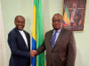 Une poignée de main qui ouvre un chapitre : le consul honoraire Maurice Pebadi Engandzas et l'ambassadeur Rod Rembendambya, réunis vendredi à Pretoria autour du lancement officiel du consulat gabonais de Johannesburg. © 24/7 Assistance