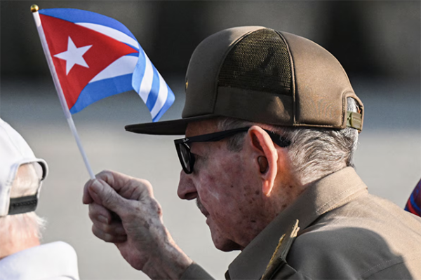 Armes rhétoriques au poing, La Havane riposte aux accusations américaines contre Raúl Castro