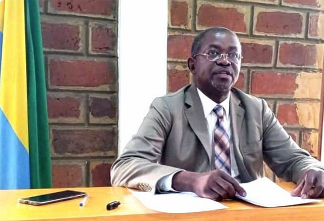 Séraphin Moundounga : que fait dans une commission consultative l'homme qui a dit non ?