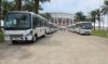Les bus de la CNT avant leur départ pour Kango. © GabonReview