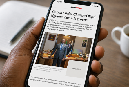 Grèves, réseaux suspendus, opposant incarcéré : Jeune Afrique documente la face sombre du bilan. © GabonReview