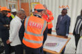 Le ministre du Logement, de l’Habitat, de l’Urbanisme et du Cadastre, Mays Mouissi, s’entretenant avec les représentantes de toutes les parties prenantes au projet de Berges de la Nomba. © D.R.