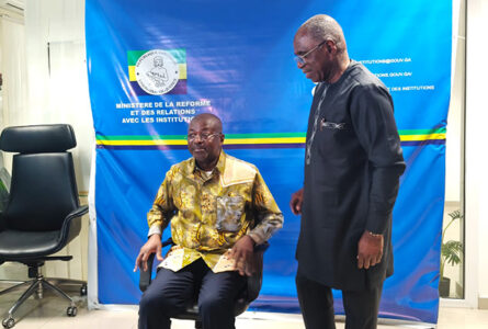 Séraphin Moundounga installé officiellement dans ses fonctions. © GabonReview