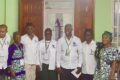 L’ancien Premier ministre, Raymond Ndong Sima, posant avec quelques membres de l’Alliance patriotique (AP), lors du Congrès. © D.R.