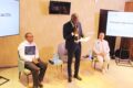 Les professeurs Ndang Ngou Milama Steevy, Aurel Messas et le docteur Crépin Ollendé, lors de la rencontre du 2 juin 2026, au Centre Diagnostic de Libreville. © GabonReview