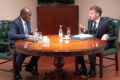 Oligui Nguema et Emmanuel Macron à Nairobi, le 10 mai 2026, en marge d'Africa Forward : l'état de la relation franco-gabonaise est au cœur de la question posée par le député Arnaud Le Gall. © L'Union.Sonapresse