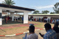 Ambiance d'attente au Centre des Métiers Jean Violas d'Owendo, où les travailleurs de la SEEG se sont réunis avant l'échange avec le président de la République. © GabonReview