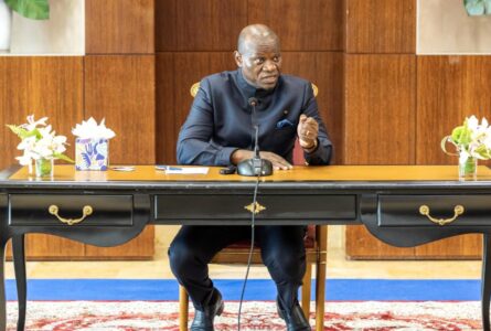 Brice Clotaire Oligui Nguema rappelant le rôle central de la fiscalité dans la mise en œuvre de son projet de société. © Com. présidentielle