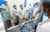 Guy Bertrand Mapangou, le président du CESEC à l’usine de La Santé Pharmaceutique, le 24 juillet 2026. © GabonReview