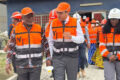 Le ministre de l’Industrie et de la Transformation locale, Me Lubin Ntoutoume sur le site de CIMAF Gabon, le 17 juillet 2026. © D.R.