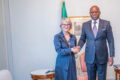 Le président de la République, Brice Clotaire Oligui Nguema, et Anne Rigail, directrice générale d'Air France, le 19 juillet 2026 à Paris. © Com. présidentielle