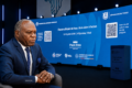 En signant la Déclaration de N'Djamena, le ministre Philippe Tonangoye engage le Gabon sur la voie d'un Pacte national pour l'Eau. © Image générée par IA / GabonReview