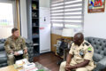 Le général de division Claude Tutor, commandant de l’United States special operations Command Africa (Socafrica), et le général de brigade Antoine Balekidra, commandant de la Garde républicaine (GR). © Facebook.com/USEmbassyLibreville