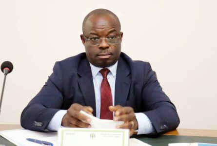 Le ministre gabonais du Pétrole et du Gaz, Clotaire Kondja. © Sénat-Gabon
