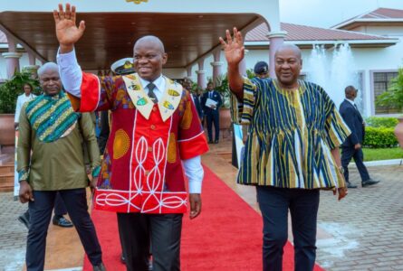 Oligui Nguema et John Dramani Mahama, le 28 juillet, à Accra. © Com. présidentielle du Ghana