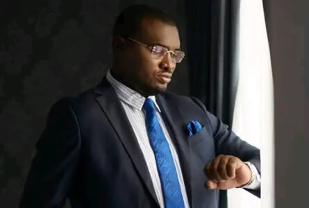 Frère, conseiller officieux, argentier politique, diplomate : Aurélien Mintsa Nguema a un parcours qui mène du soutien aux opposants d’hier aux finances du pouvoir d’aujourd’hui, puis jusqu’à l’ambassade du Gabon en Inde. © Infos Grand-nord