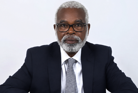 Honoré par le pouvoir qui, ce 30 août 2026, l’a fait ‘Commandeur de la Libération’, Benoît Mouity Nzamba n'en reste pas moins l’un de ses plus fermes interpellateurs. © D.R.