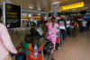 À Libreville, chaque passager pourrait supporter une redevance API/PNR de plus de 17000 F.CFA, un montant que l’IATA juge «parmi les plus élevés au monde» et dont elle demande la suspension. © Marco Gerelli / GabonReview (montage)