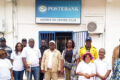 Les responsables de la Poste S.A. à l’agence de Tchibanga, le 1er août 2026. © D.R.