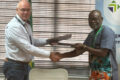 Le Directeur Général Genmin et celui de OMP lors de la signature de l’avenant. © D.R.