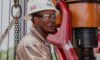 Un employé de ReconAfrica sur un des sites de la compagnie pétrolière canadienne. © D.R.