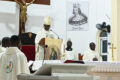 Monseigneur Euzébius Chinekezy Ogbonna Managwu, lors de la messe d'ouverture.  © GabonReview