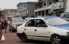 Un taxi en pleine circulation dans la capitale. © GabonReview
