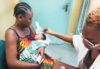 Dépistage d’un bébé lors de la campagne, le 3 septembre 2026 à Port-Gentil. © GabonReview
